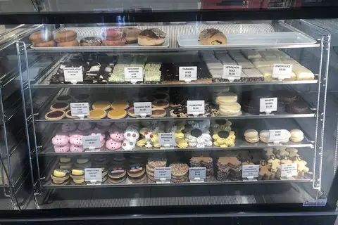 Cake Box photo 2